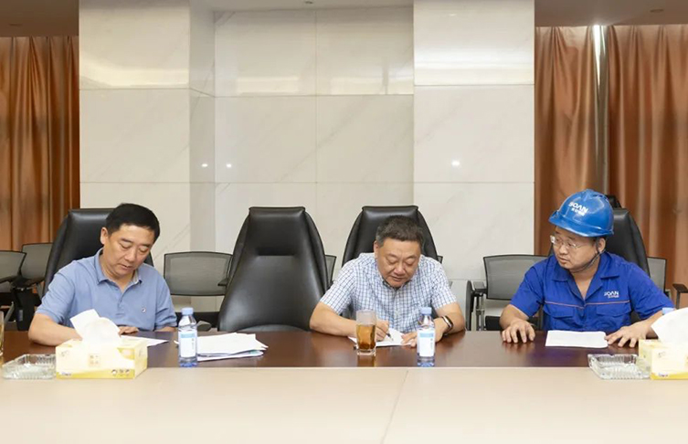 江蘇省總工會審計(jì)處處長葉希伯一行蒞臨寶安電纜調(diào)研